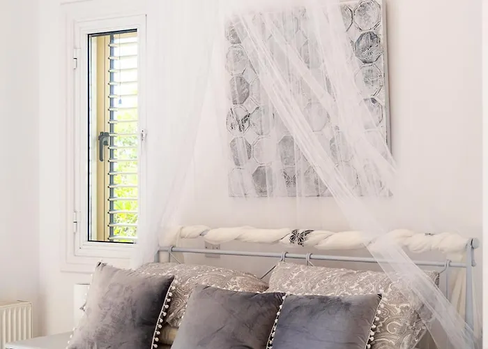 Aris By Ezoria * Tsadha