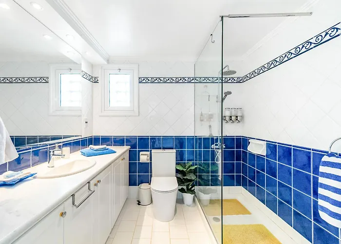 Villa Aris By Ezoria