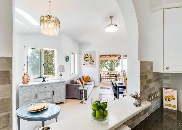 Aris By Ezoria * Tsadha